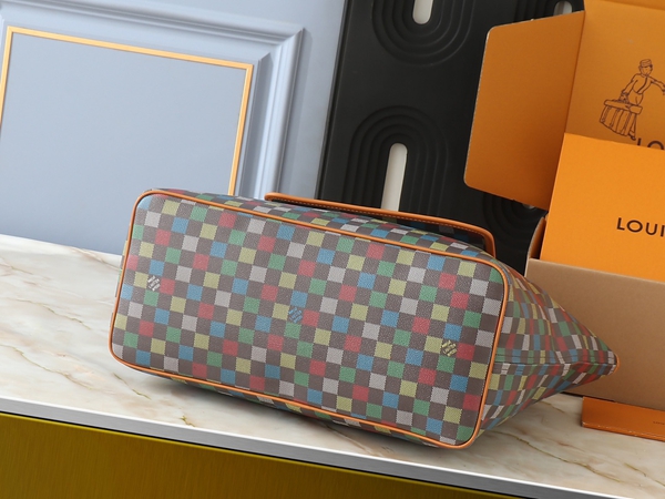 ルイヴィトンバッグ内部構造